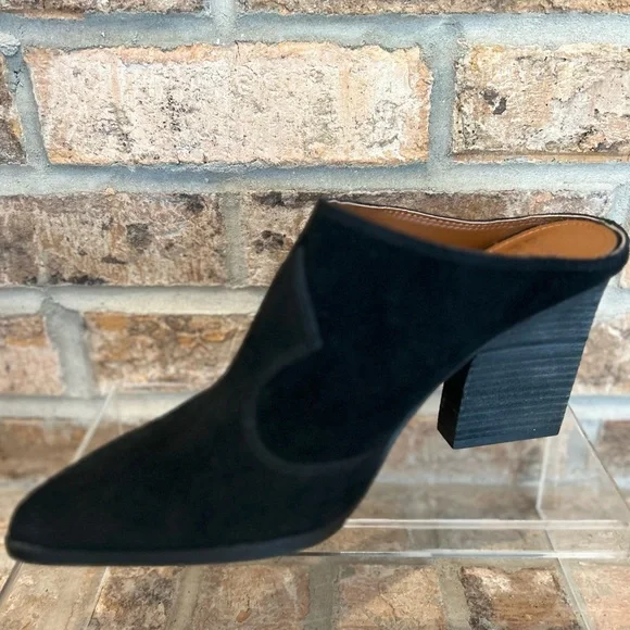 Donald Pliner Vama Stack Heeled Suede Mule - Picture 2 of 11